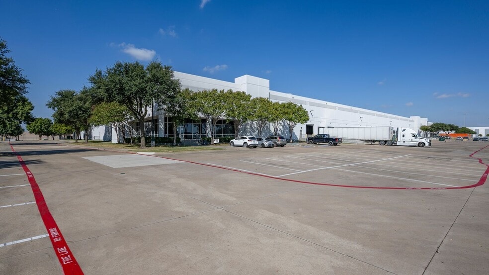 5351 Samuell Blvd, Mesquite, TX for sale - Primary Photo - Image 1 of 1