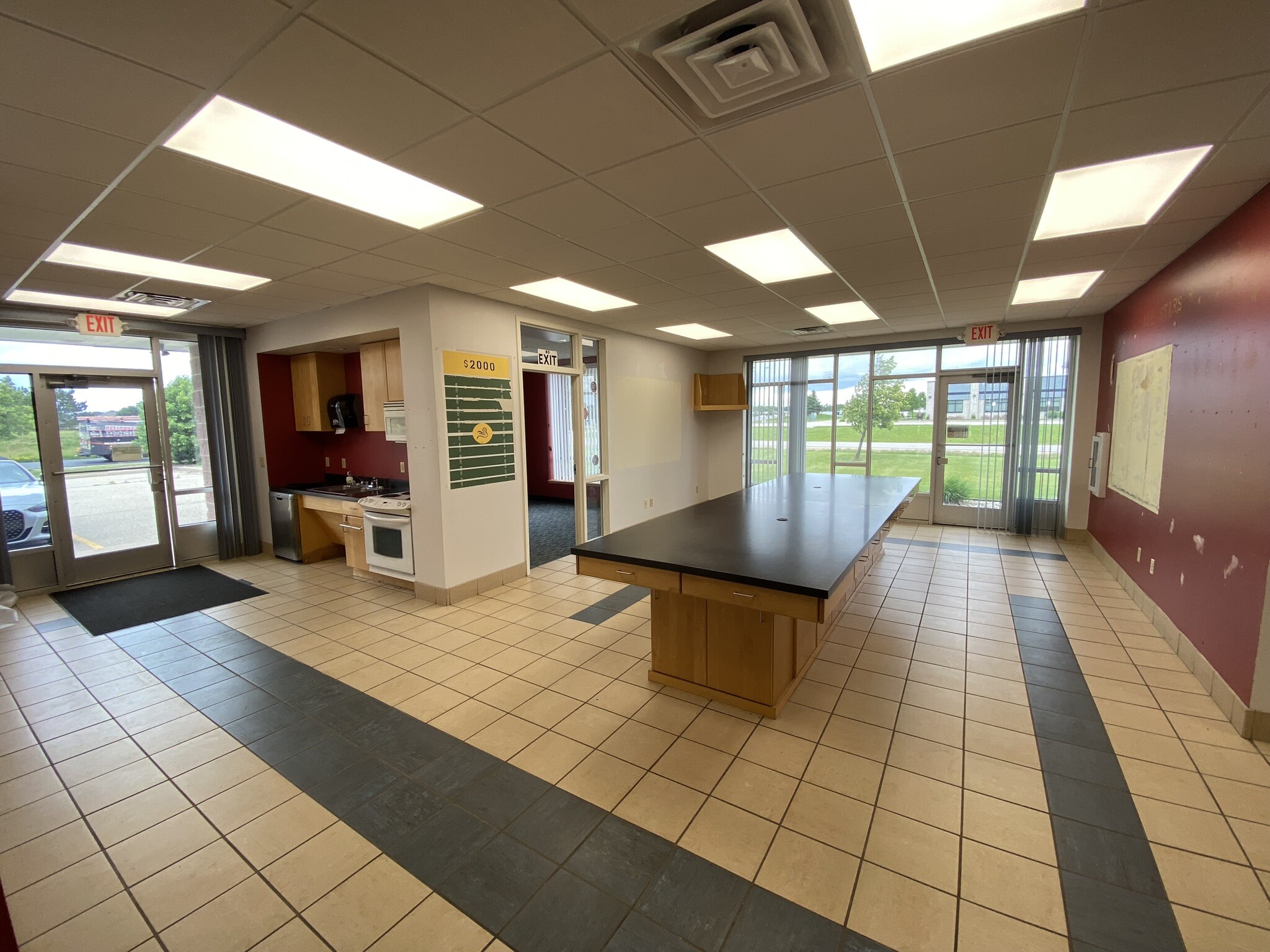 N1080 Technical Dr, Greenville, WI for lease Interior Photo- Image 1 of 5