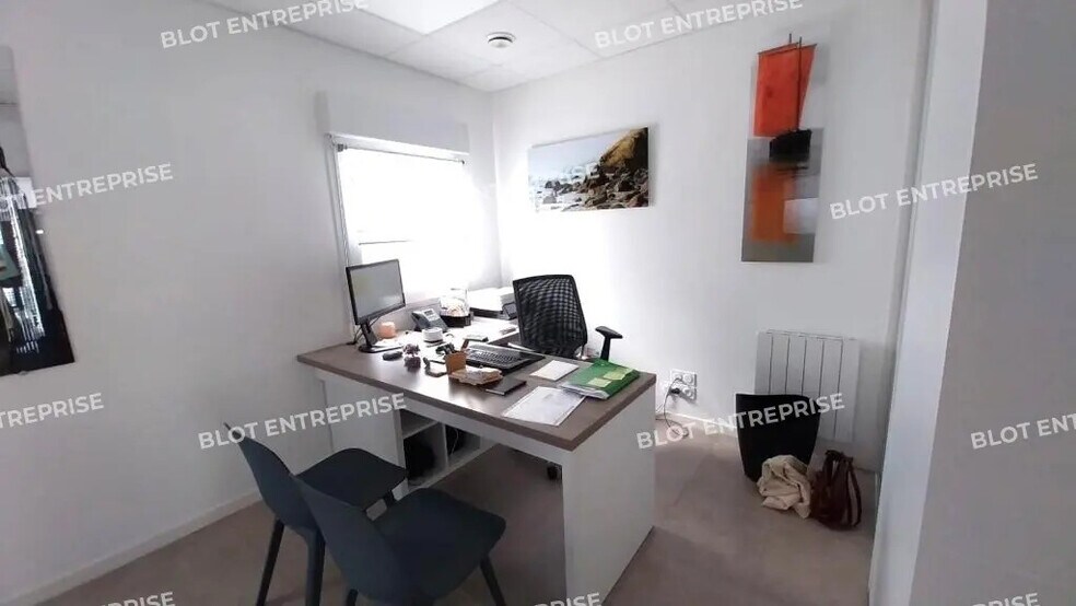 Office in Saint-Malo for lease - Interior Photo - Image 3 of 7