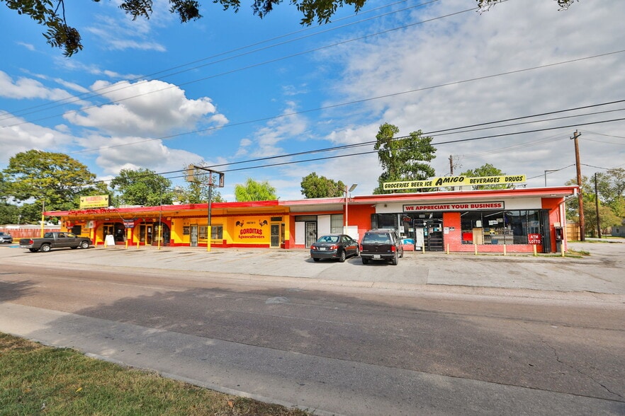 3806 Irvington Blvd, Houston, TX for sale - Building Photo - Image 1 of 8