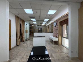 766 E Colorado Blvd, Pasadena, CA for lease Interior Photo- Image 1 of 10