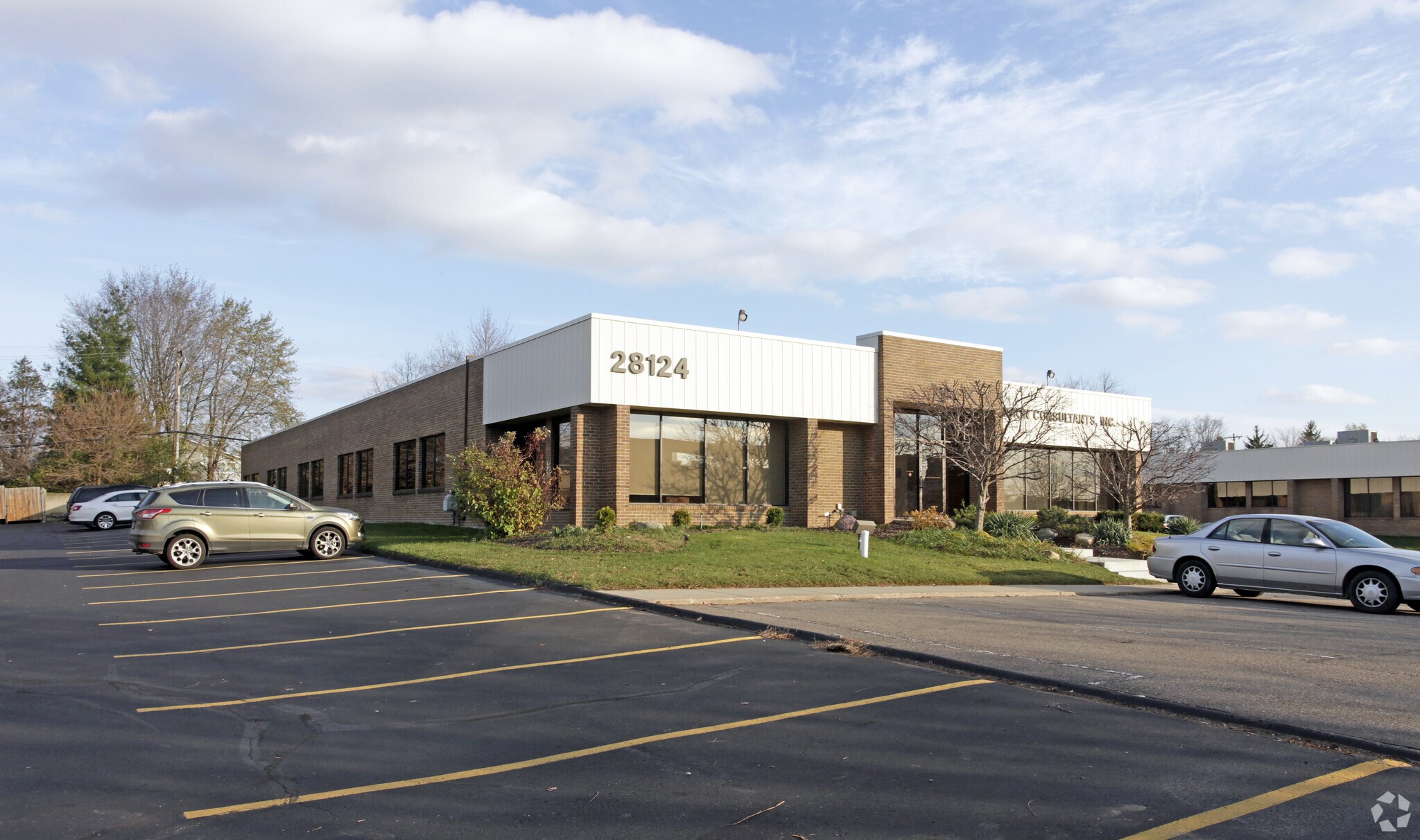 28124 Orchard Lake Rd, Farmington Hills, MI, 48334 Office Space For
