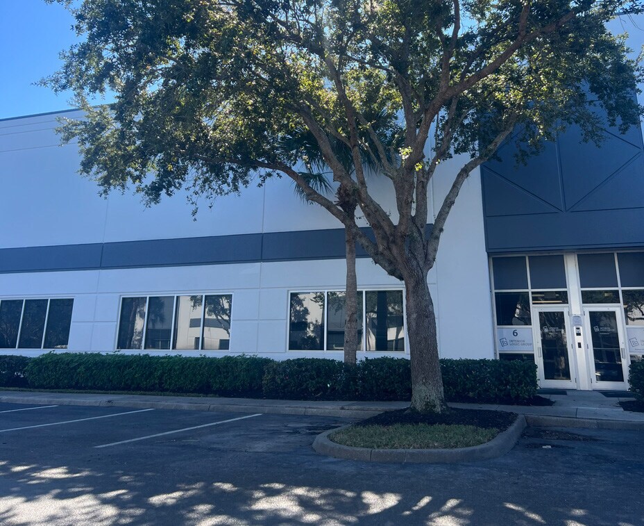 12600 Westlinks Dr, Fort Myers, FL for lease Building Photo- Image 1 of 5
