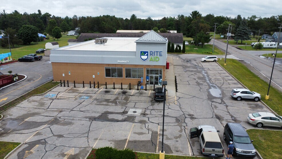 2010 N Saint Helen Rd, Saint Helen, MI for sale - Building Photo - Image 1 of 1