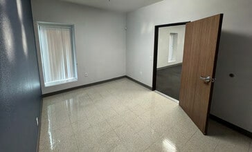 26035 Palomar Rd, Menifee, CA for lease Interior Photo- Image 2 of 5