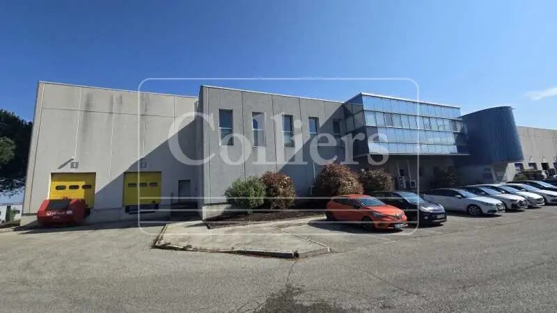 Office in Aix-en-Provence for lease Building Photo- Image 1 of 14