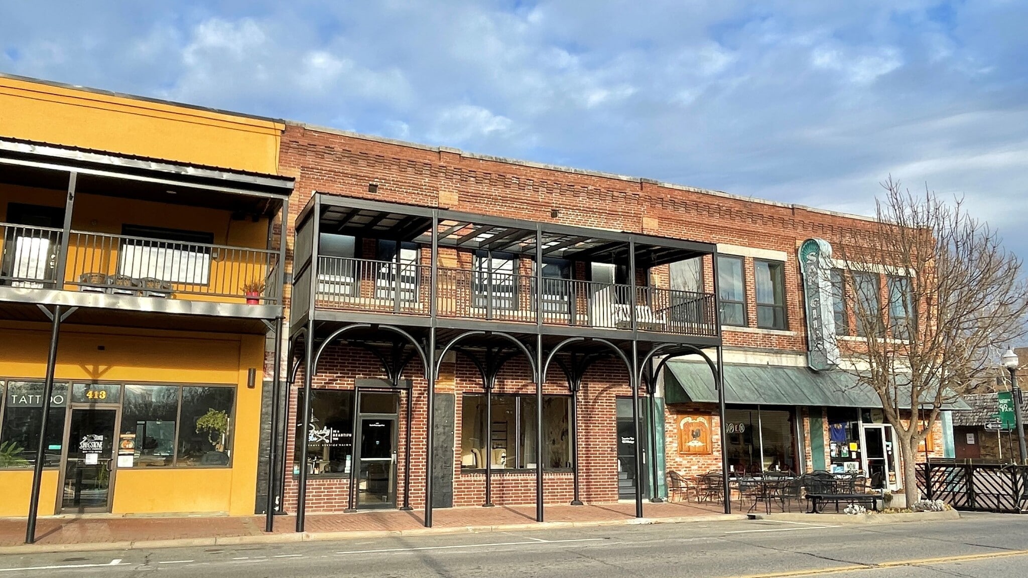 415 N Muskogee Ave, Tahlequah, OK for sale Primary Photo- Image 1 of 46