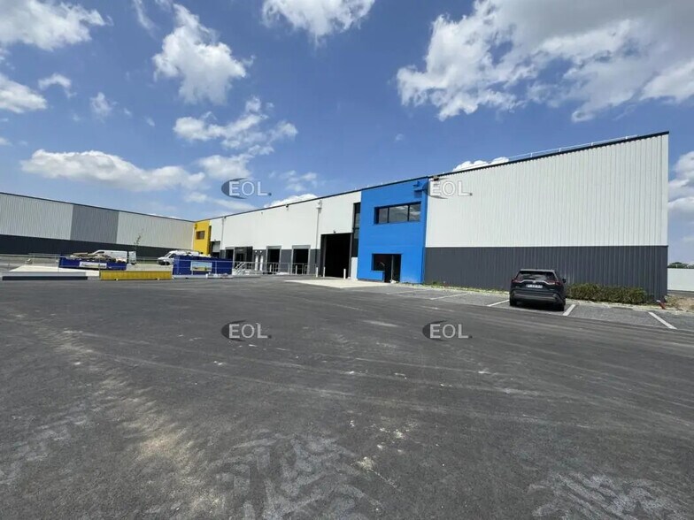 4 Avenue Emile Basly, Le Grand-Quevilly for lease - Building Photo - Image 3 of 10