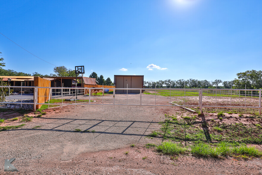 4065 Sharon Rd, Abilene, TX for sale - Building Photo - Image 2 of 21