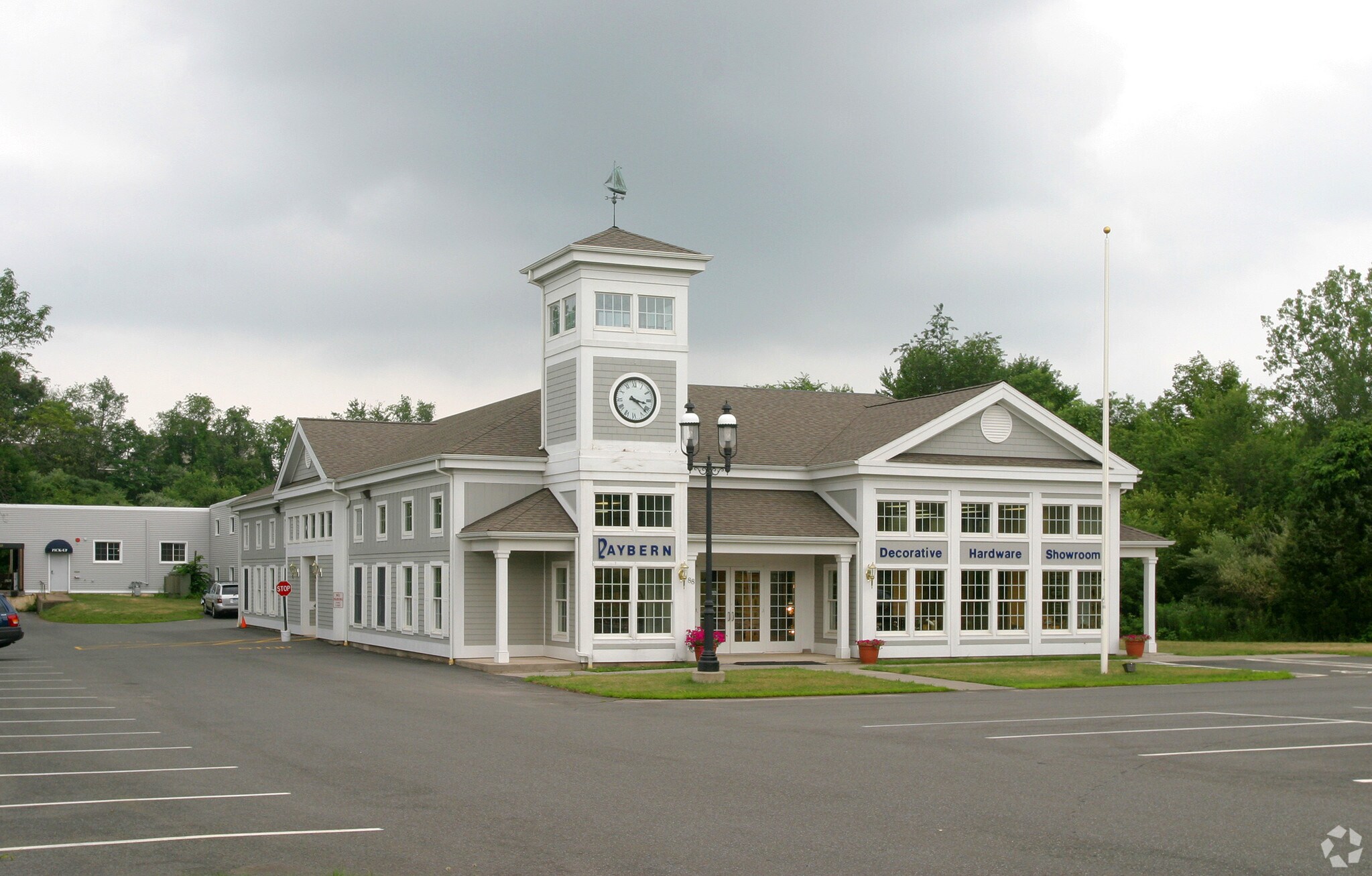 88 New Britain Ave, Rocky Hill, CT for sale Primary Photo- Image 1 of 2