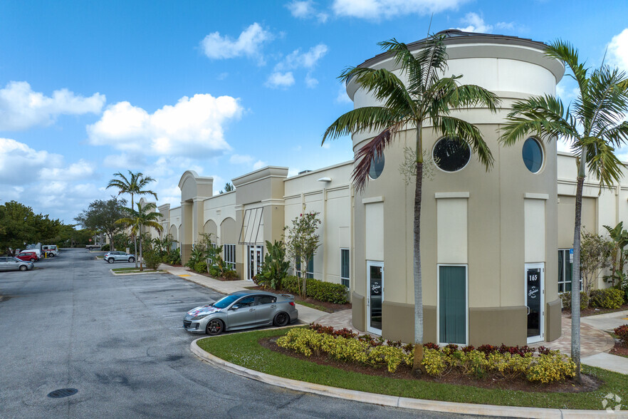 1850 NW 15th Ave, Pompano Beach, FL for lease - Building Photo - Image 2 of 10