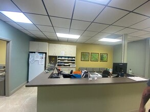 12905 SW 42nd St, Miami, FL for lease Interior Photo- Image 2 of 4