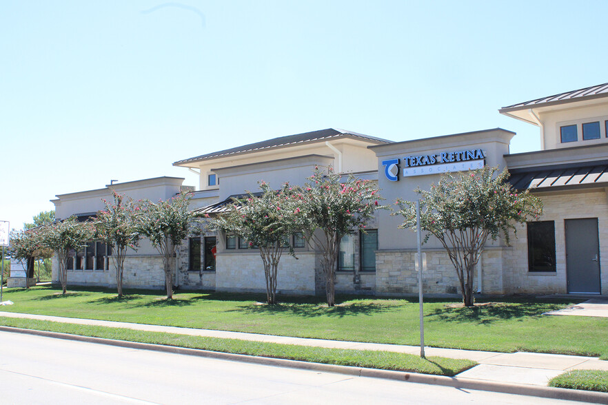 3324 Colorado Blvd, Denton, TX for lease - Building Photo - Image 3 of 8