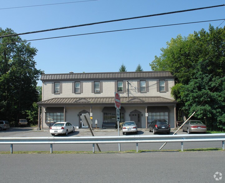 175 Water St, Catskill, NY for sale - Building Photo - Image 3 of 9