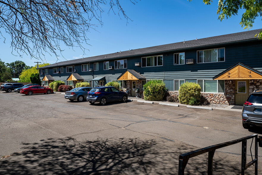 1615 E 10th St, The Dalles, OR for sale - Primary Photo - Image 1 of 1