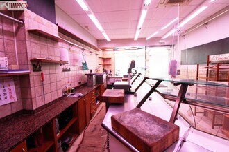 Retail in El Vendrell, Tarragona for lease Interior Photo- Image 2 of 4