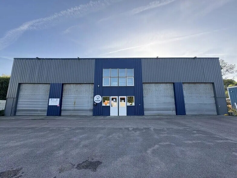 Flex in Gruchet-le-Valasse for lease - Building Photo - Image 1 of 3