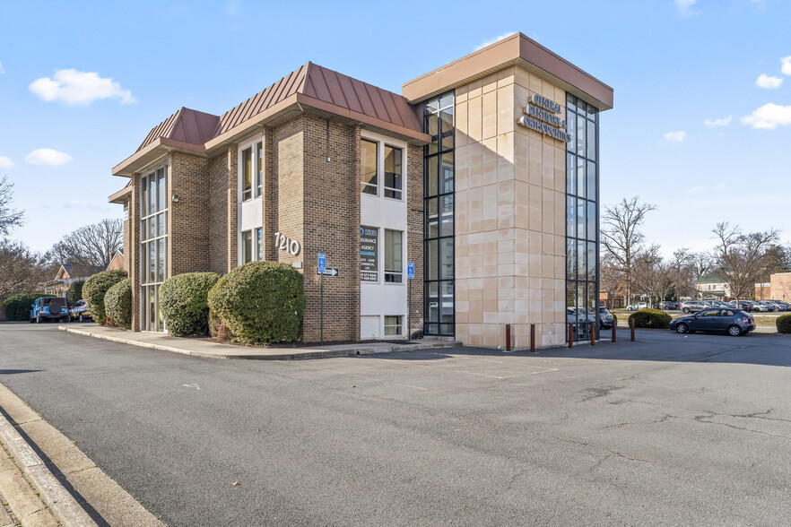 7210 Old Keene Mill Rd, Springfield, VA for lease - Building Photo - Image 1 of 47