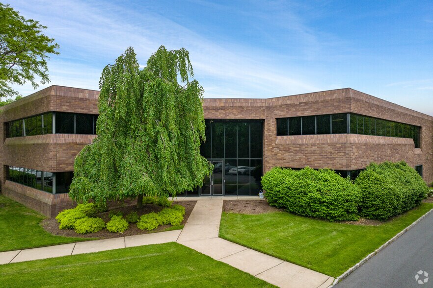 10B Bloomfield Ave, Pine Brook, NJ for sale - Building Photo - Image 1 of 1