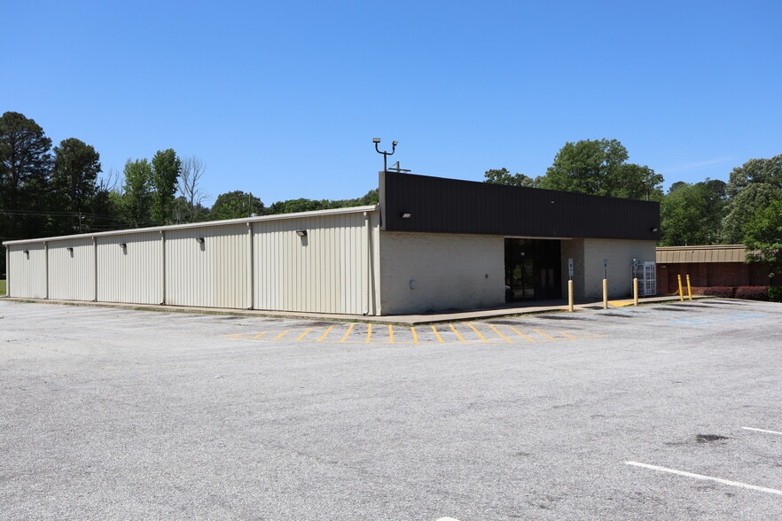 274 E Savannah St, Calhoun Falls, SC for sale - Building Photo - Image 3 of 6