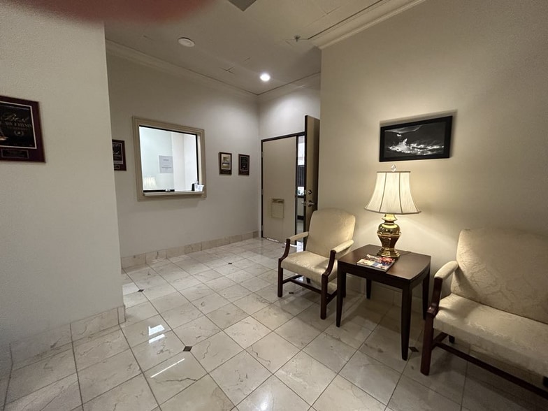 520 S 4th St, Las Vegas, NV for lease - Interior Photo - Image 2 of 18