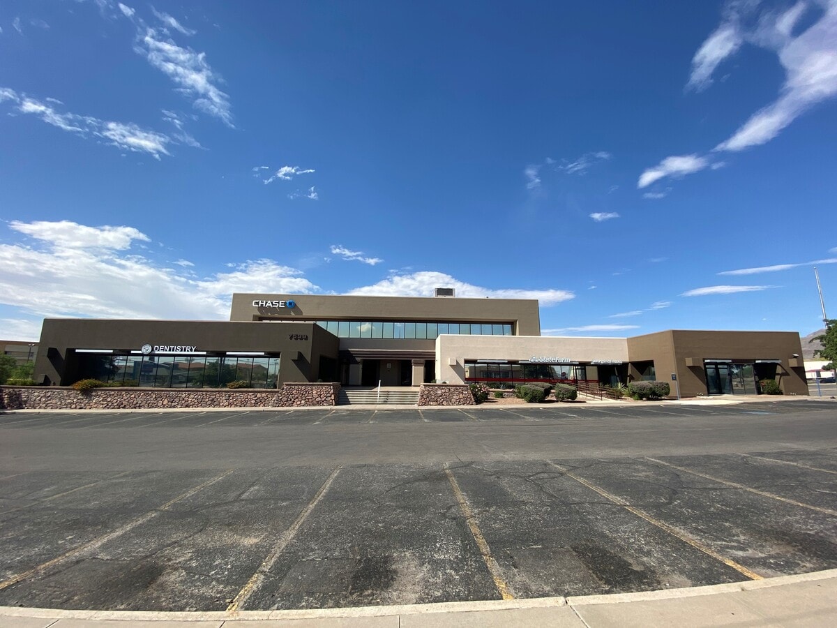 7598 N Mesa St, El Paso, TX 79912 CHASE MESA OFFICE COMPLEX