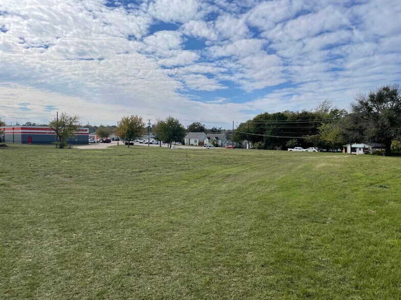 S Beckham Ave, Tyler, TX for sale - Building Photo - Image 1 of 1