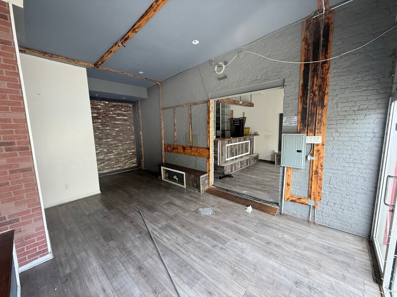 185 Howard Ave, Brooklyn, NY for lease - Interior Photo - Image 3 of 7