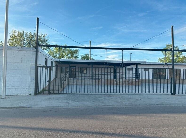 2048 W Hubbard St, Chicago, IL for lease - Building Photo - Image 2 of 12