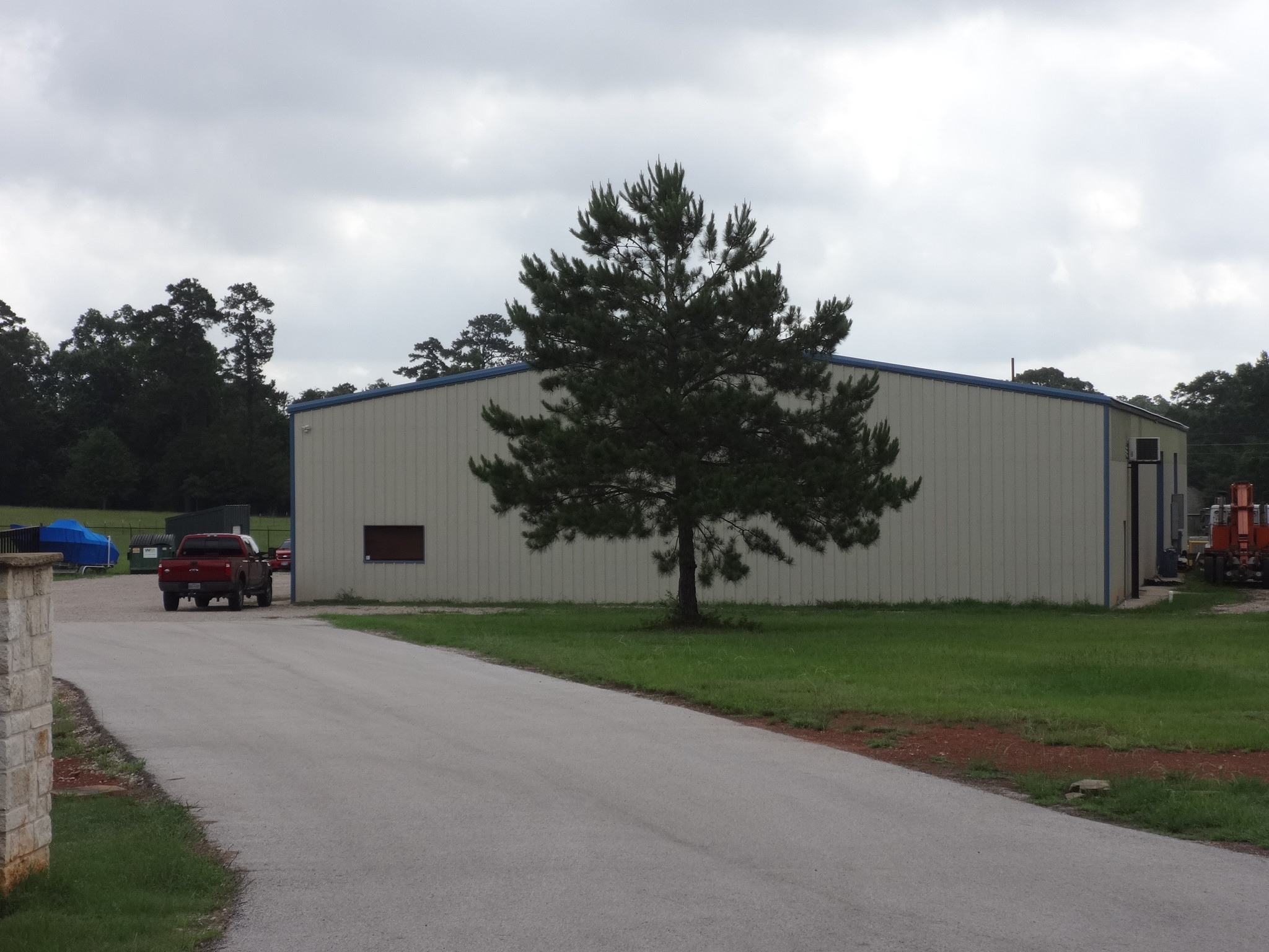 12372 Mustang Rd, Willis, TX for sale Building Photo- Image 1 of 36