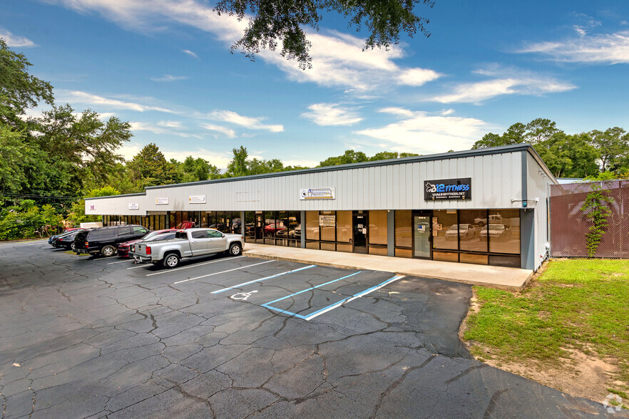 848-852 Blountstown St, Tallahassee, FL for lease - Primary Photo - Image 1 of 45