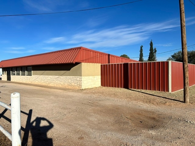 501 E Broadway St, Andrews, TX for sale - Primary Photo - Image 1 of 11