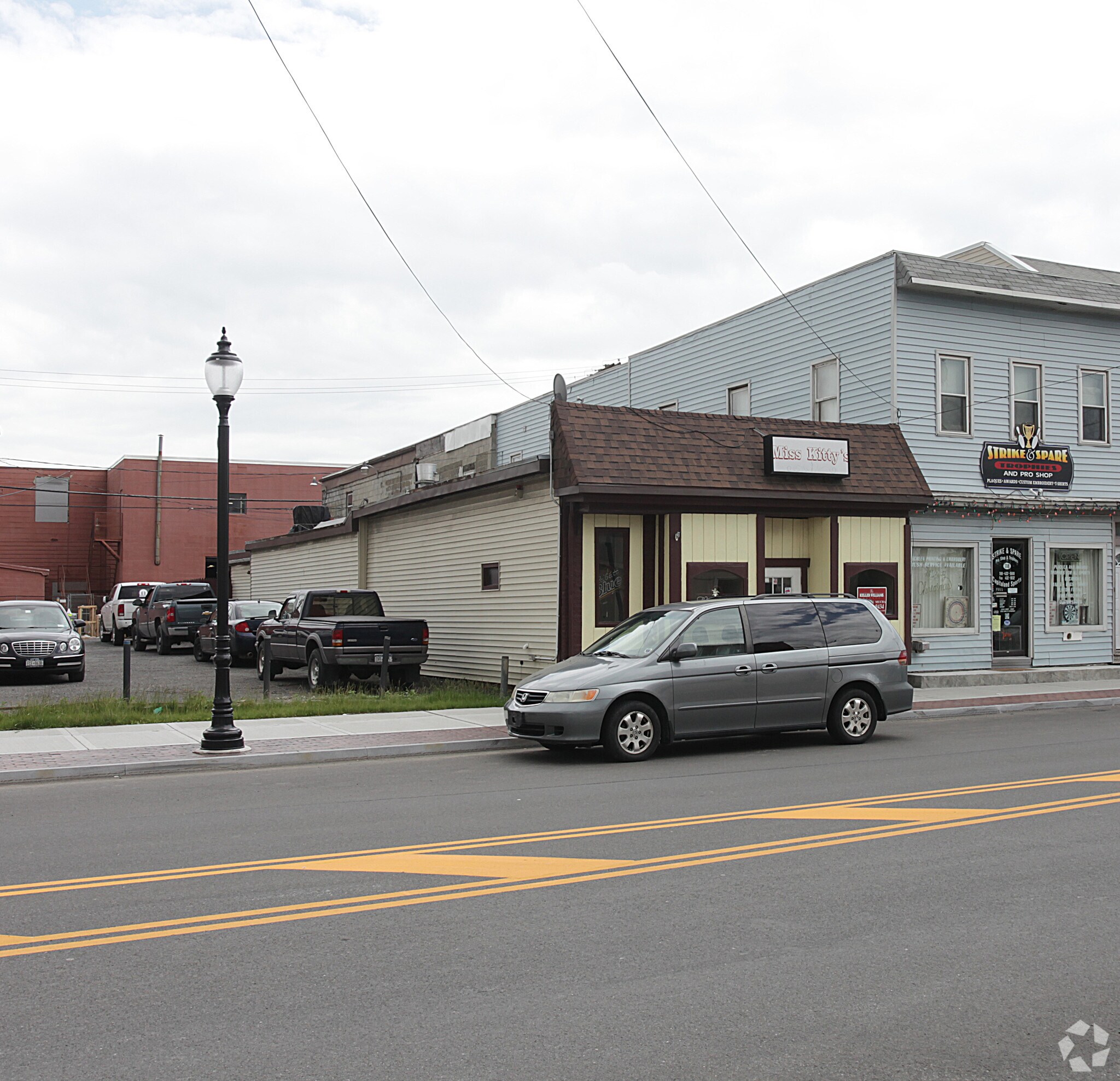122 Broadway, Rensselaer, NY for sale Primary Photo- Image 1 of 1