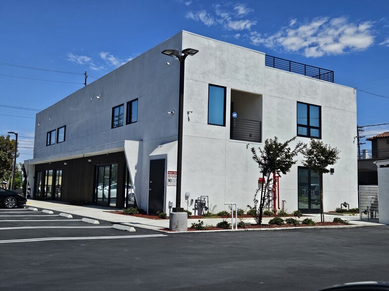 2500 Pacific Coast Hwy, Torrance, CA for lease - Building Photo - Image 2 of 25