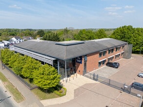 Oxford Rd, Gerrards Cross for lease Building Photo- Image 1 of 9