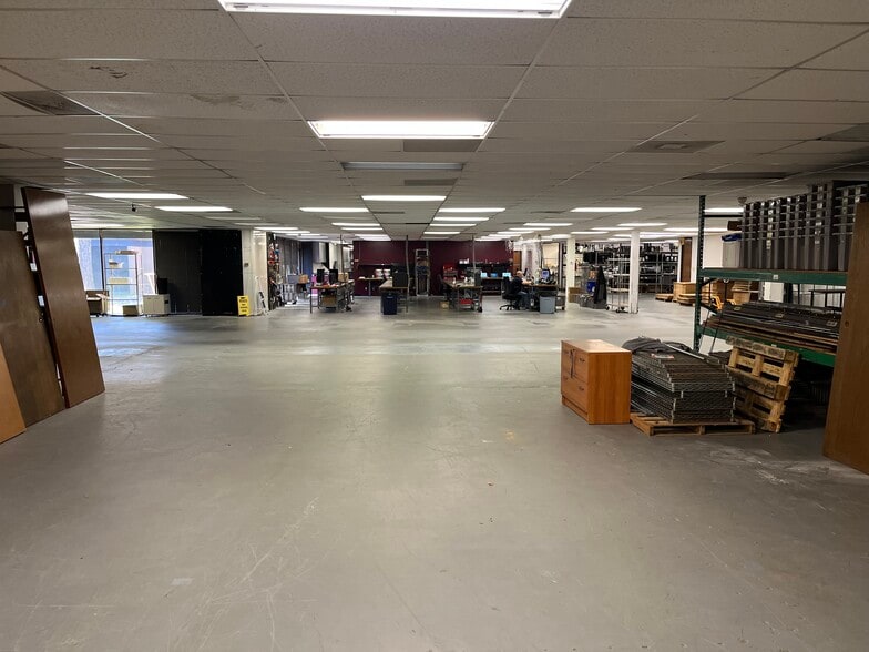 4851 Keller Springs Rd, Addison, TX for lease - Building Photo - Image 2 of 19