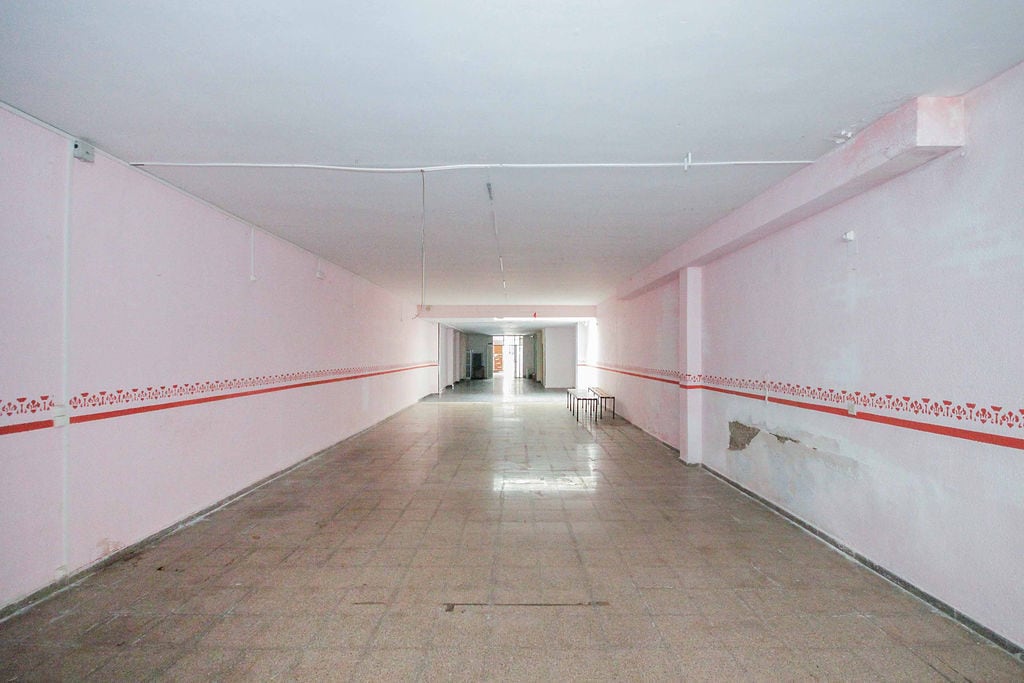 Santa Coloma de Gramenet, BAR 08922 -  -  - Interior Photo - Image 1 of 1