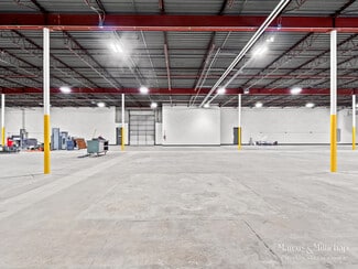 More details for 4825 Oakland St, Denver, CO - Industrial for Lease