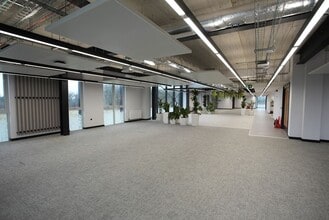 Basingstoke Rd, Keele for lease Interior Photo- Image 2 of 4