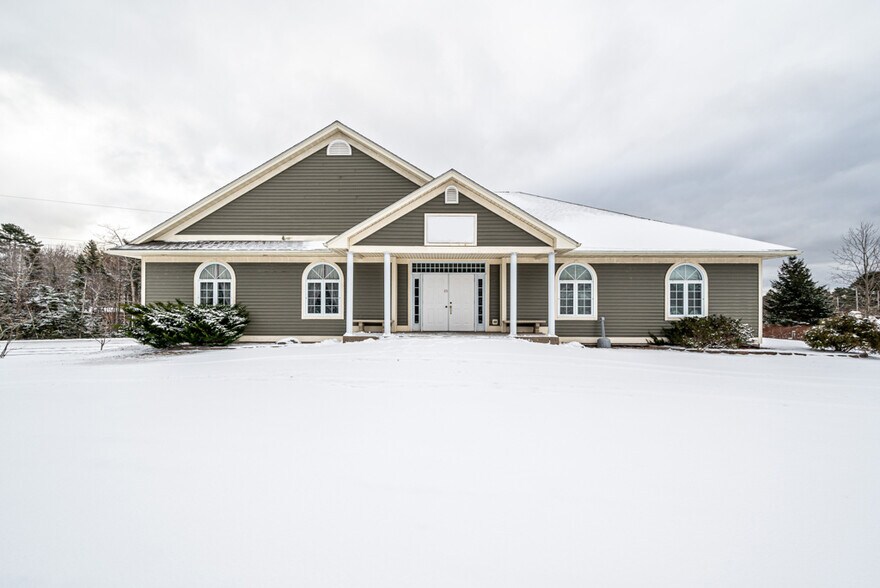 13549 Peggys Cove Rd, Halifax, NS B3Z 2J4