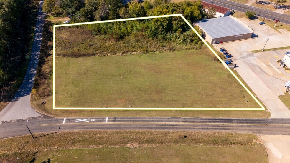 000 W Point Tap Dr, Palestine, TX for sale - Primary Photo - Image 1 of 10