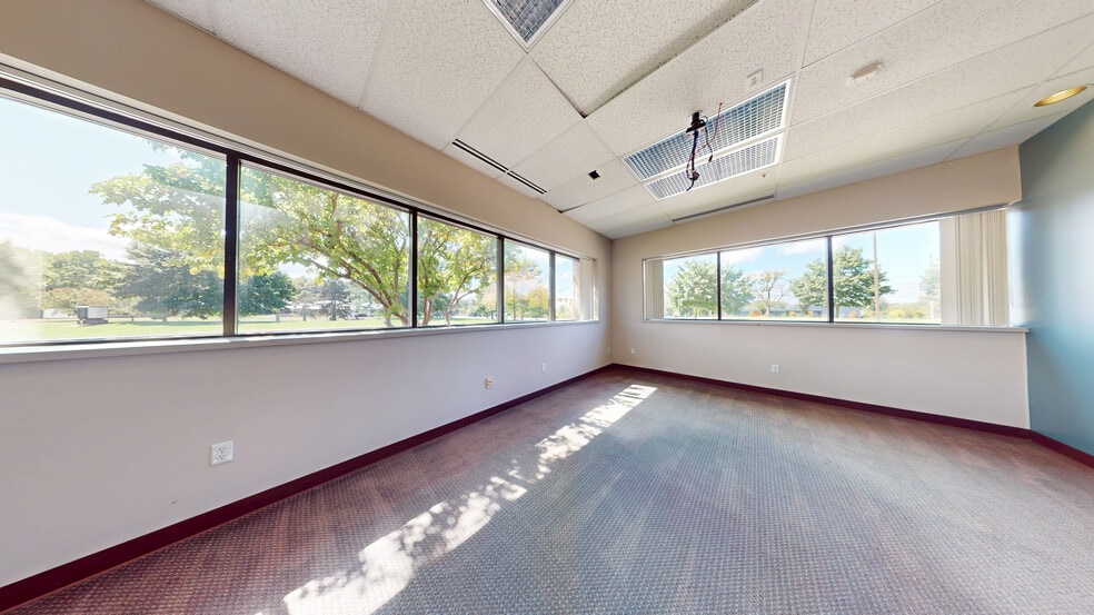 400 W Morgan Rd, Ann Arbor, MI for lease - Building Photo - Image 3 of 9
