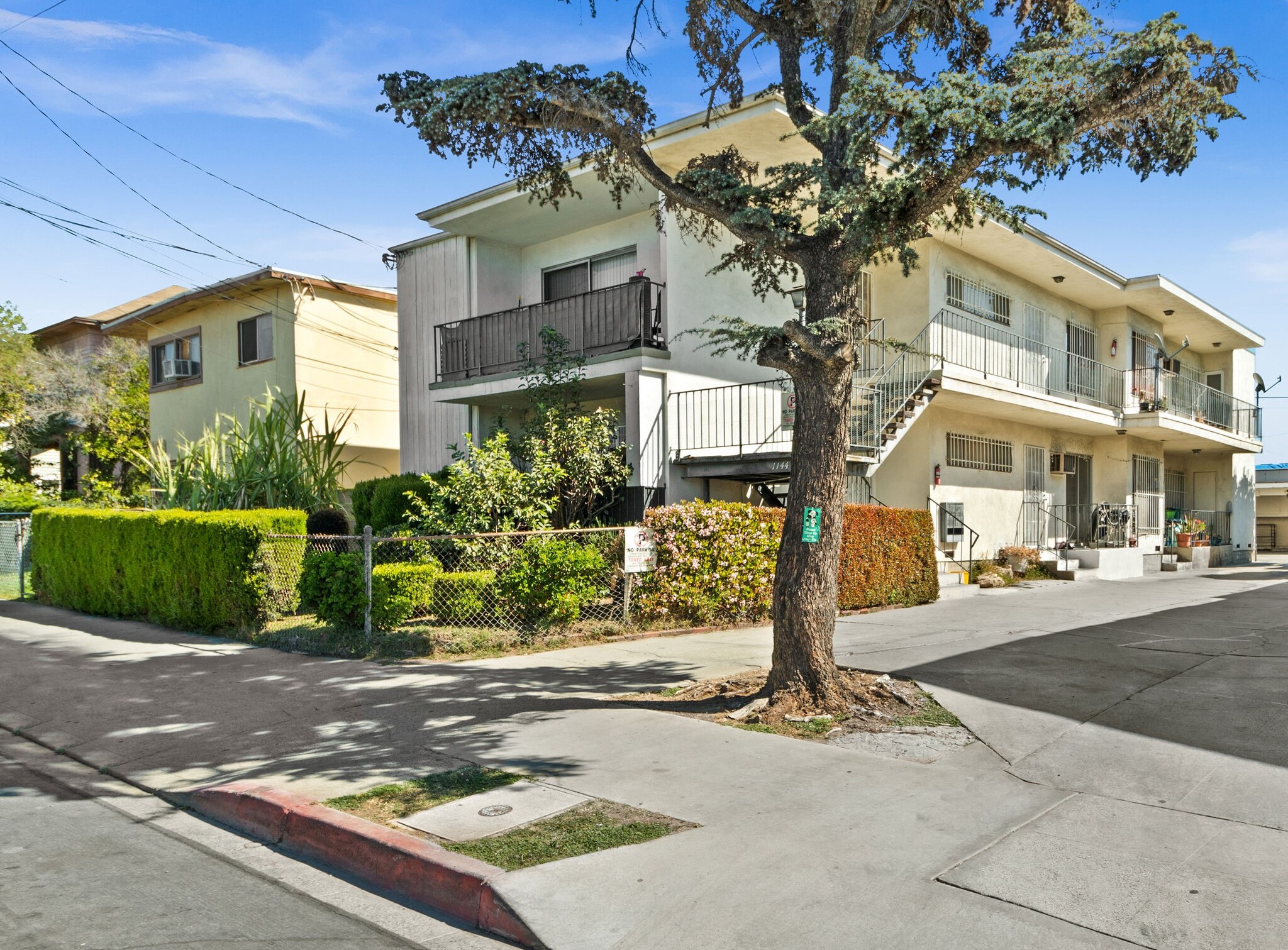 1142 S Harvard, Los Angeles, CA for sale Primary Photo- Image 1 of 1