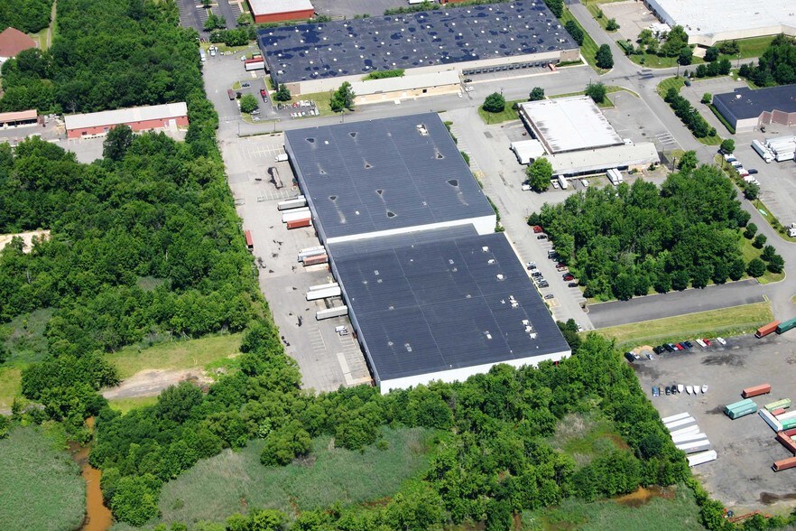 45 Fernwood Ave, Edison, NJ 08837 Raritan Center