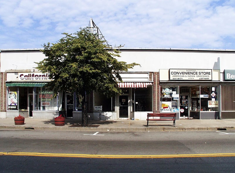 639-651 Washington St, Norwood, MA for lease - Building Photo - Image 3 of 12