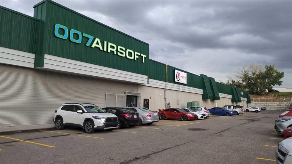 1411 33rd St NE, Calgary, AB for sale - Building Photo - Image 3 of 7