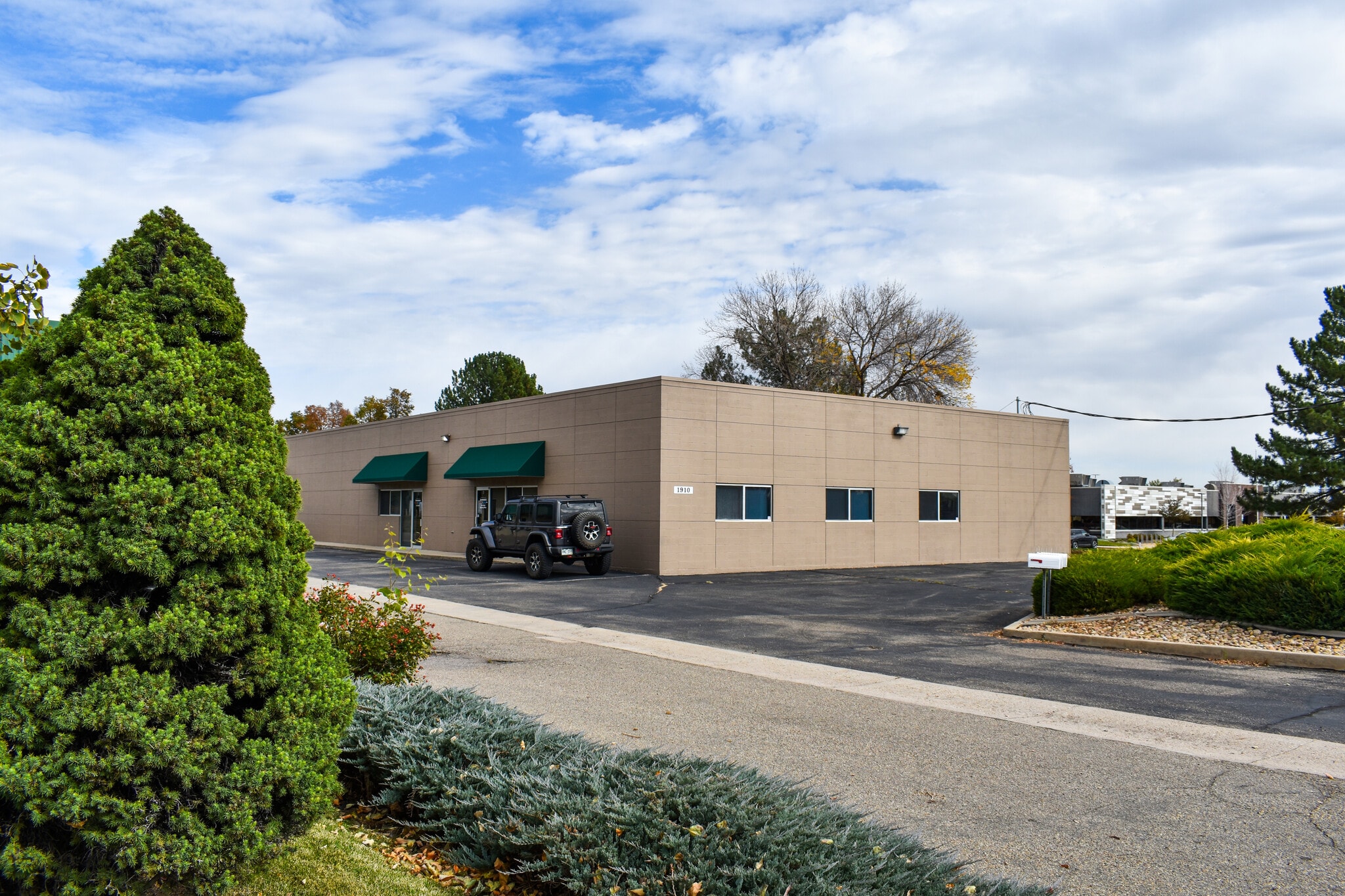 1910 Pike Rd, Longmont, CO for lease Building Photo- Image 1 of 5
