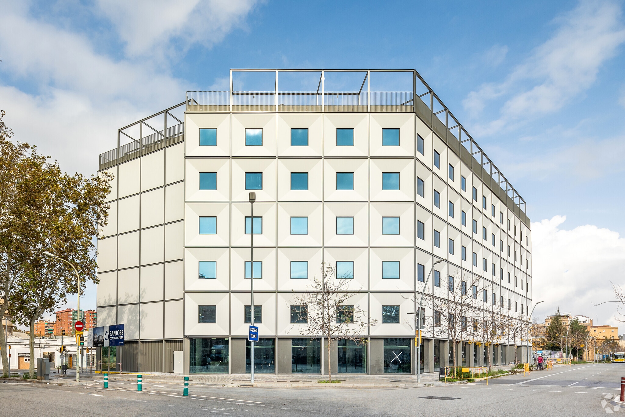 Carrer de Pere IV, 416-438, Barcelona, Barcelona for lease Primary Photo- Image 1 of 4