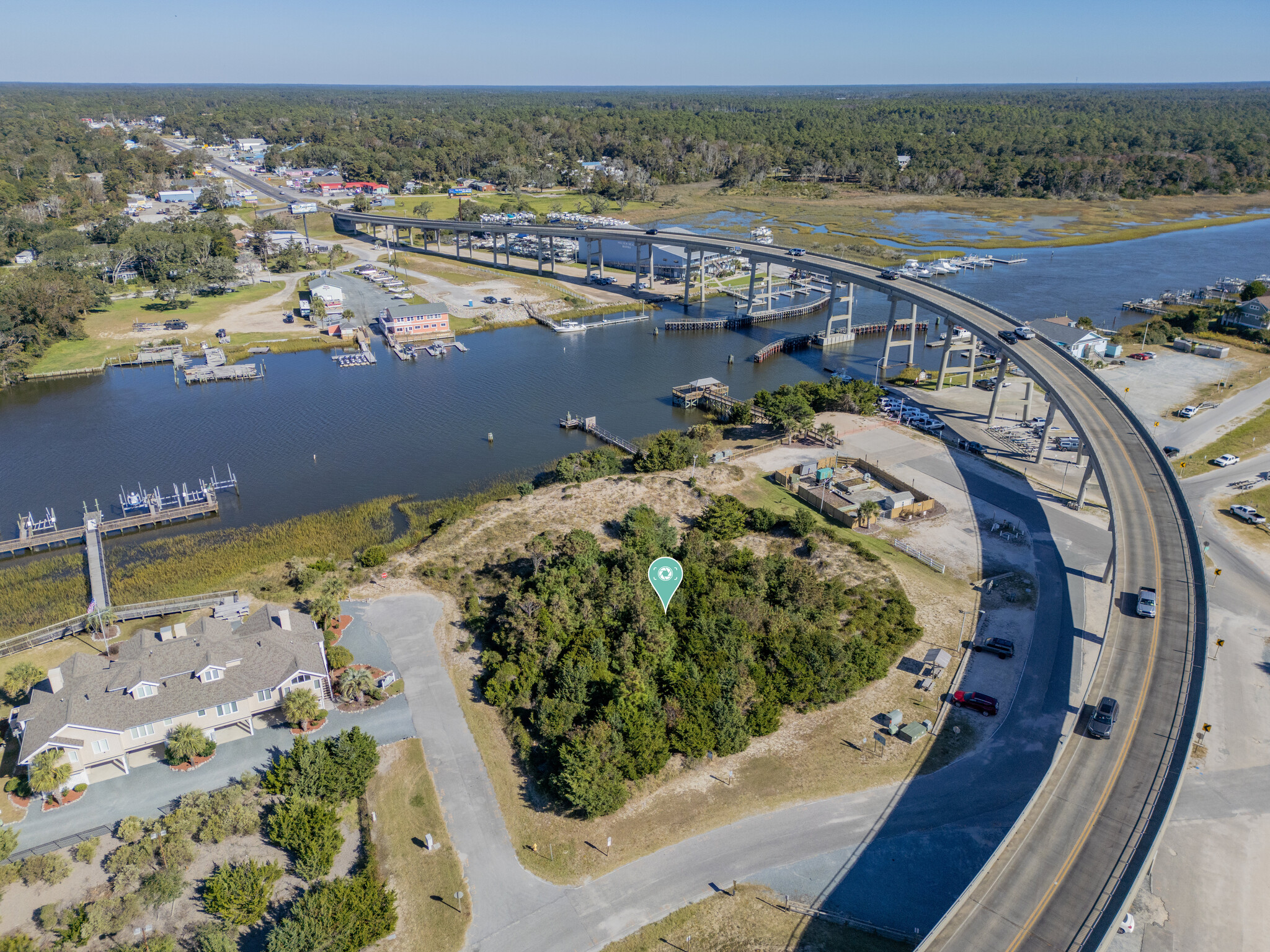 Brunswick Avenue West w, Holden Beach, NC for sale Primary Photo- Image 1 of 27