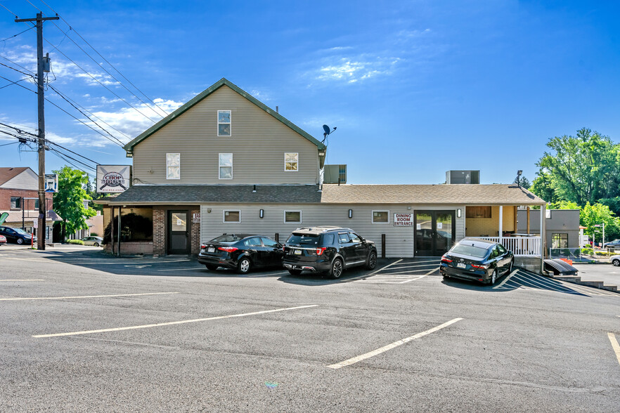 2783 South Park Rd, Bethel Park, PA for sale - Primary Photo - Image 1 of 40